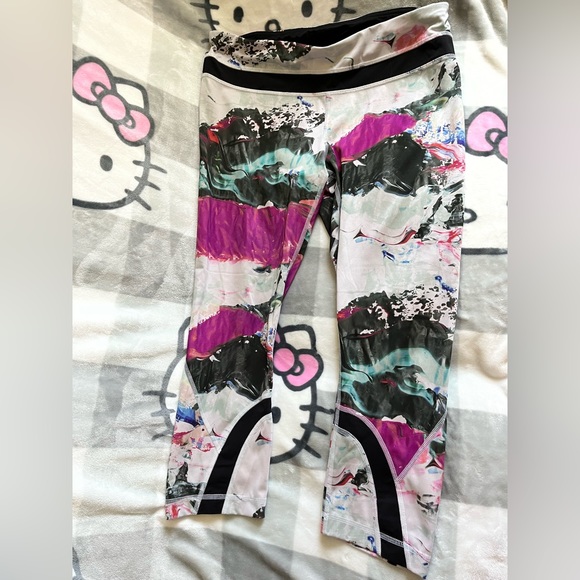 Lululemon pants size 10 - Picture 2 of 3